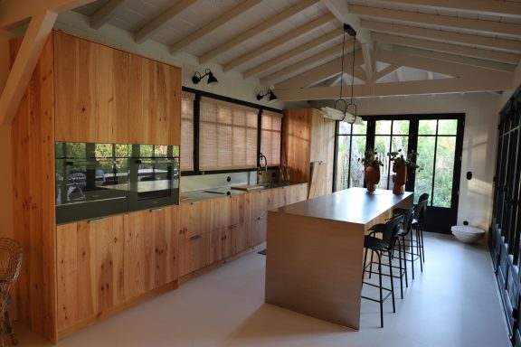 Cuisine sur mesure avec îlot central